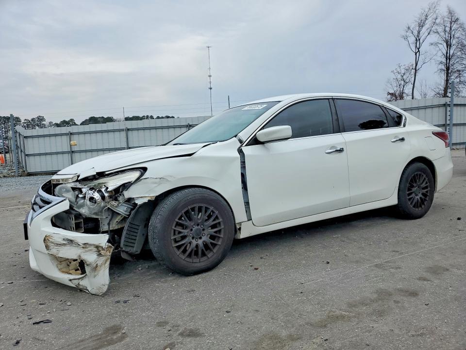 2015 Niss Altima 2.5 s