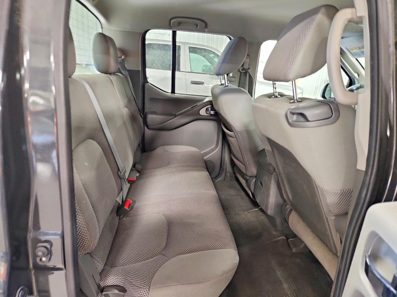 2010 Nissan Frontier SE V6