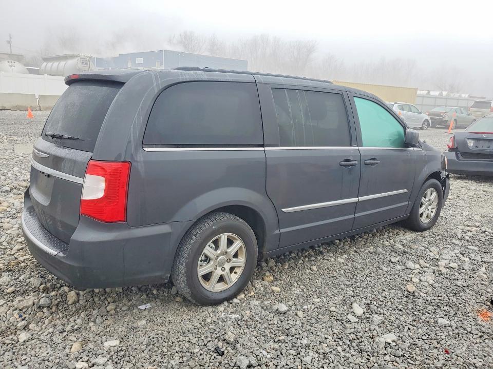 2012 Chrysler Town & Country Touring