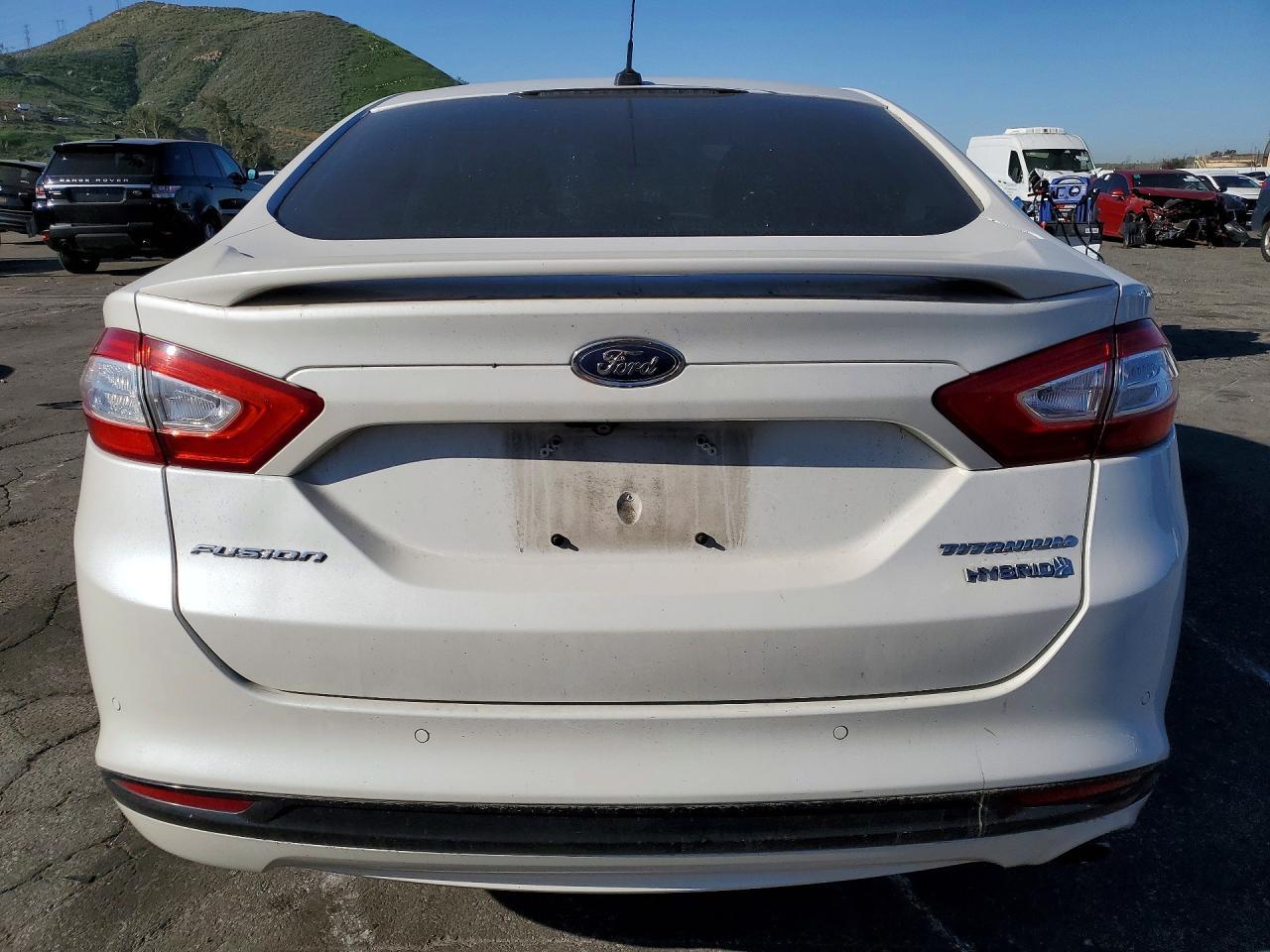 2013 Ford Fusion Titanium hev