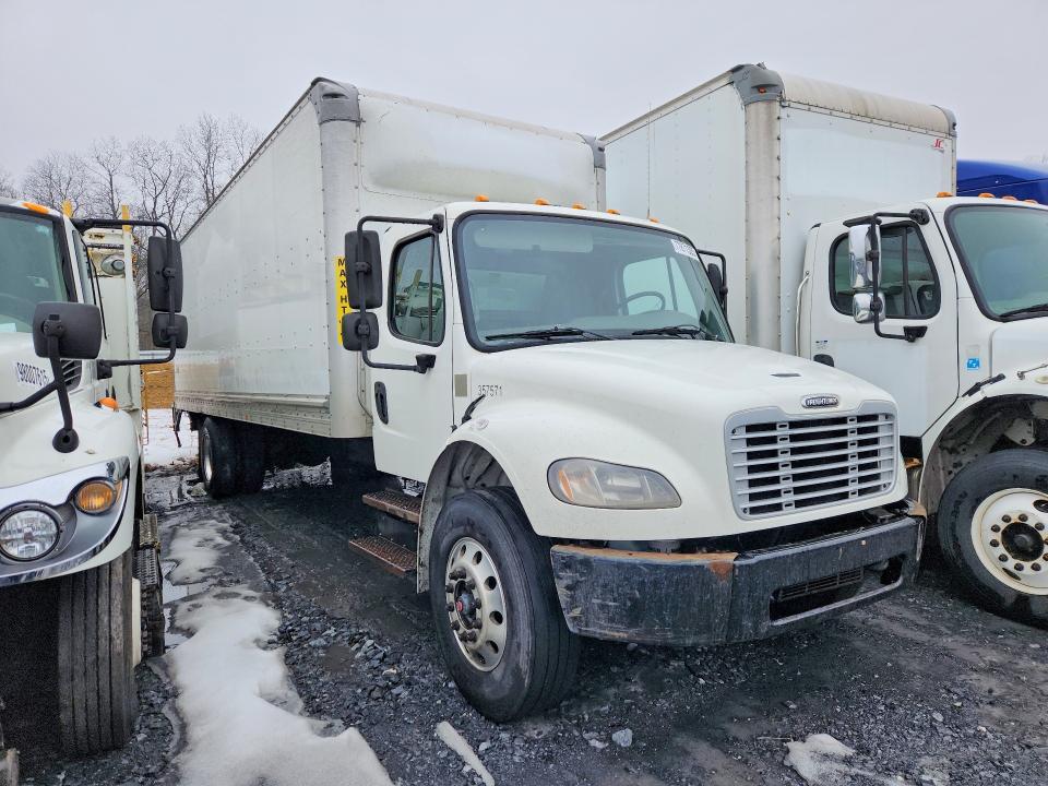 2020 Freightliner M2 106 Med-box Truck