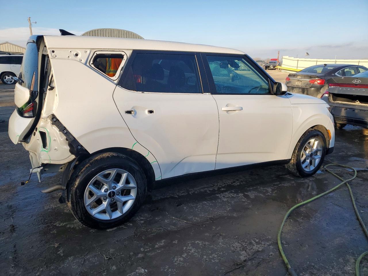 2024 KIA Soul lx