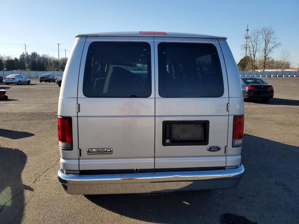 2006 Ford Econoline E350 Super Duty Wagon