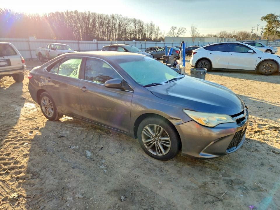 2016 Toyota Camry le