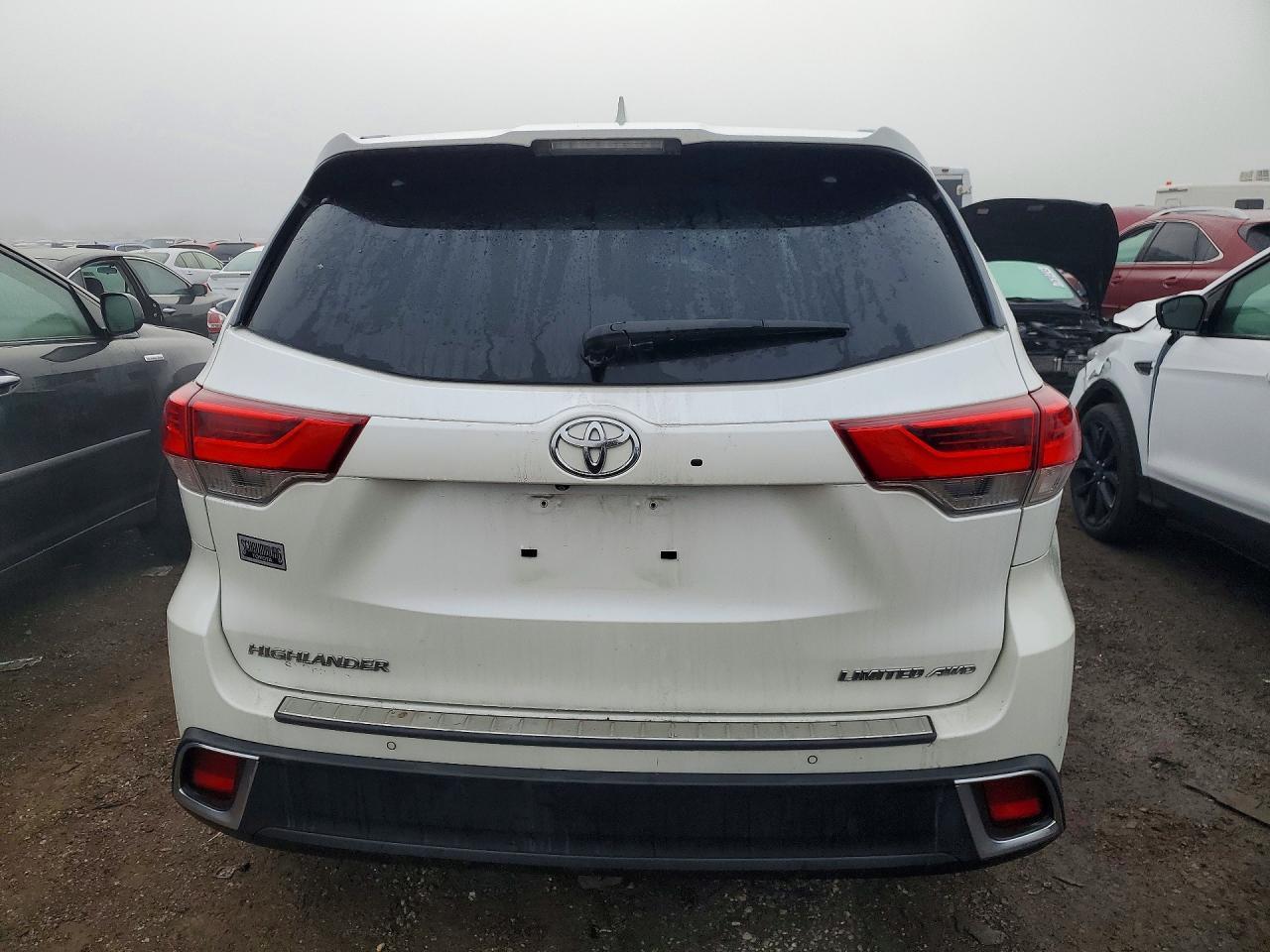 2017 Toyota Highlander Limited