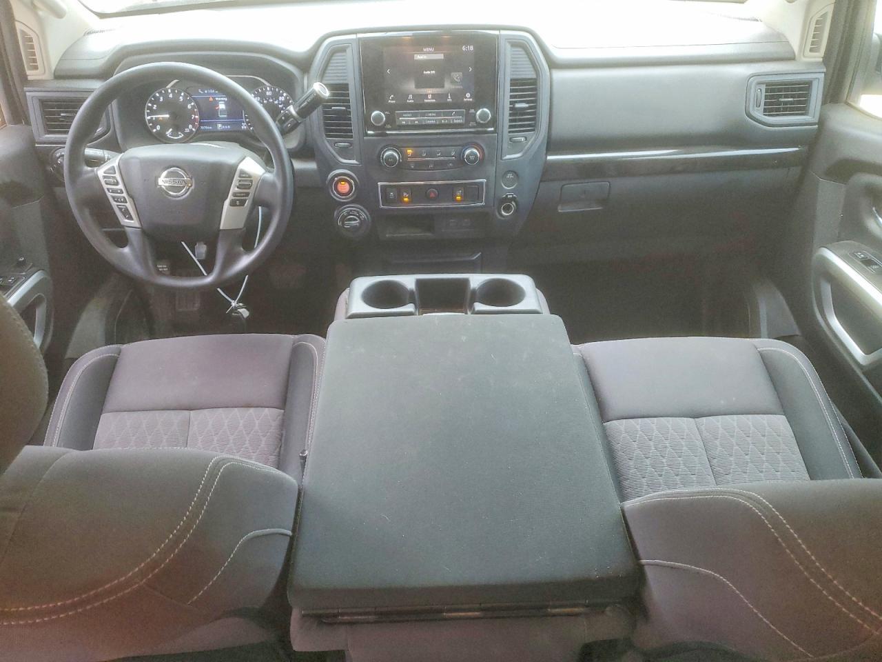2022 Nissan Titan s