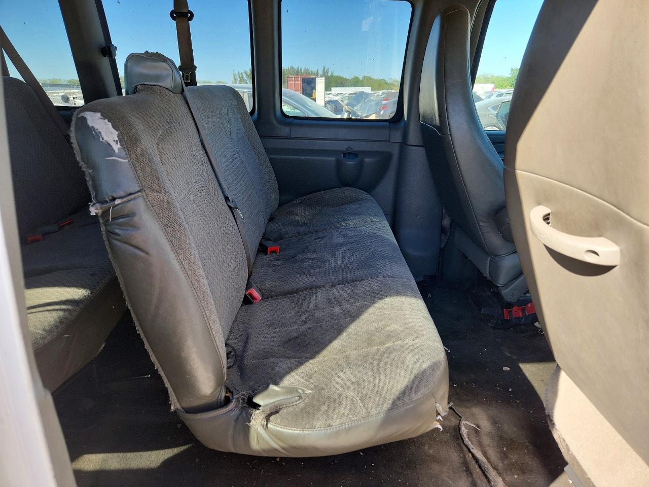 2014 Chevrolet Express G3500 LS