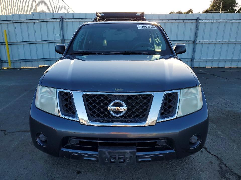 2012 Nissan Pathfinder s