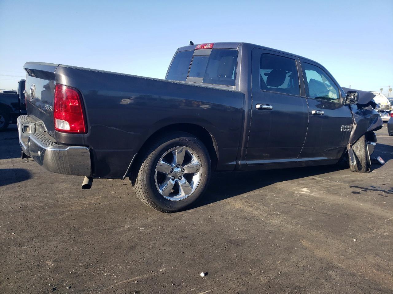2017 Dodge Ram 1500 slt
