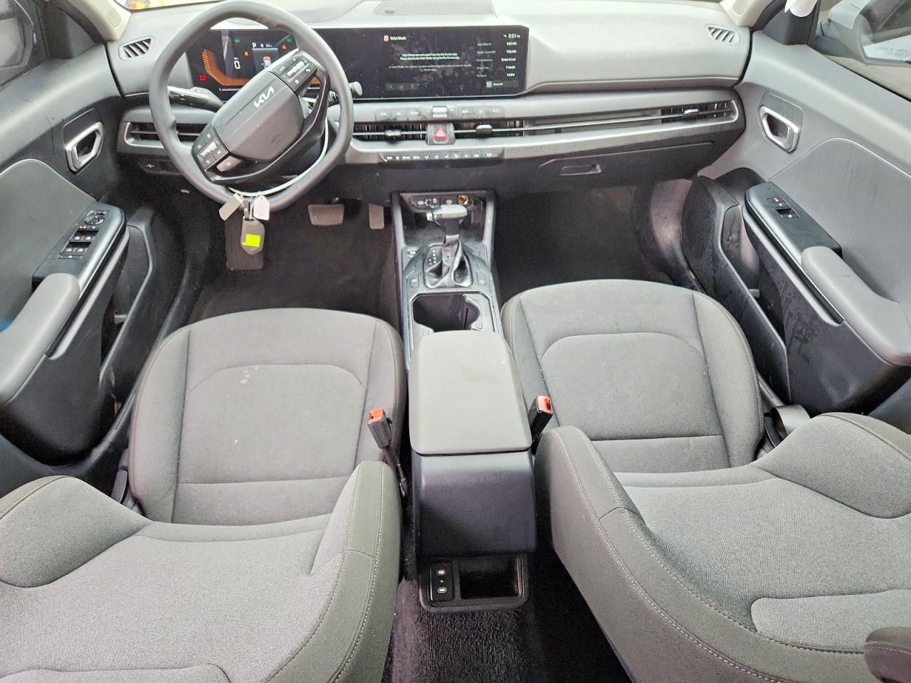 2025 KIA K4 lx