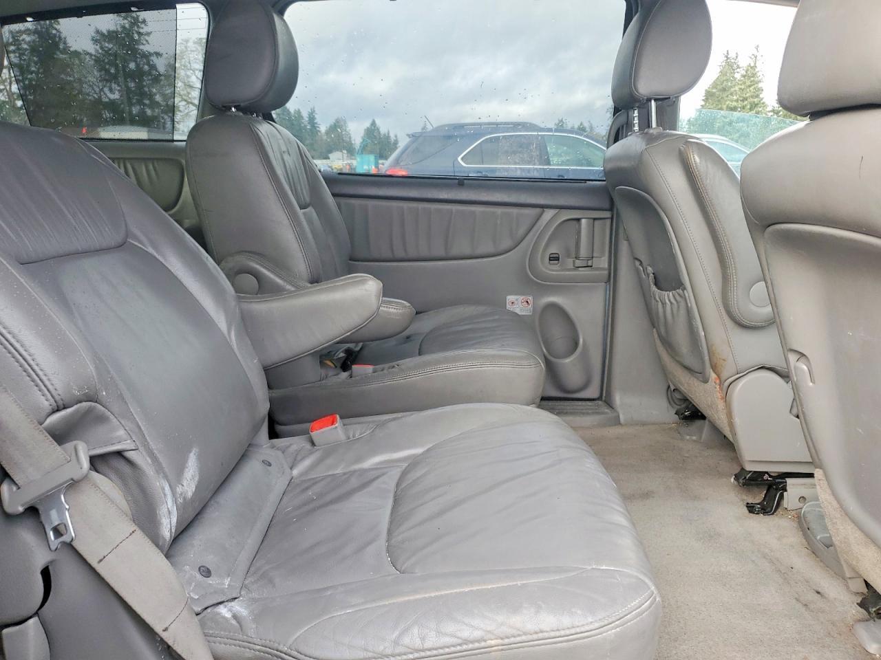 2010 Toyota Sienna xle Limited