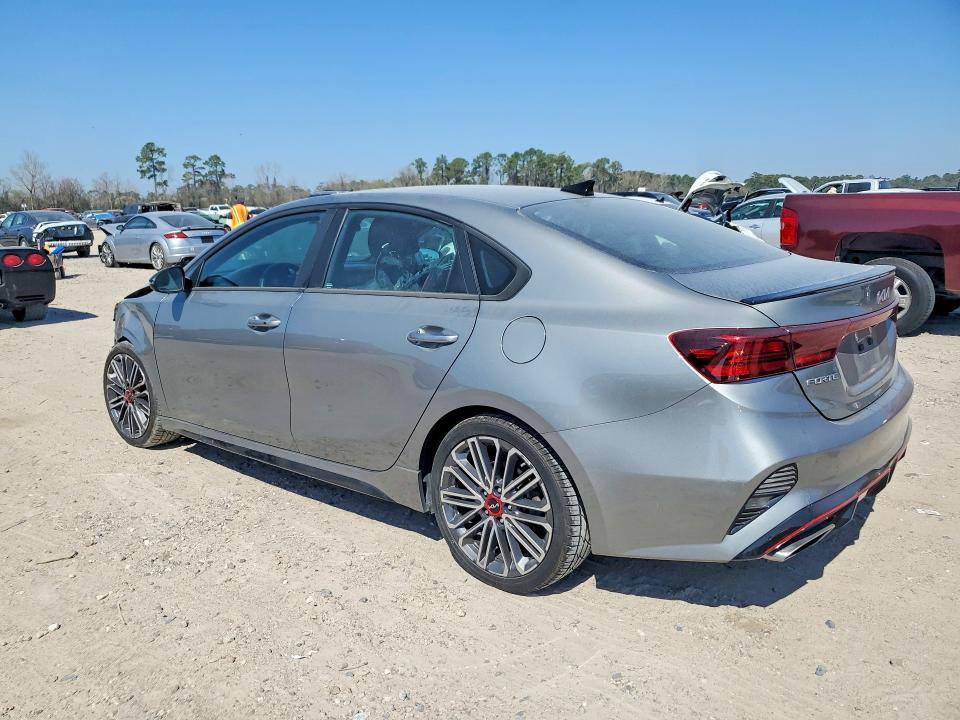 2023 KIA Forte gt