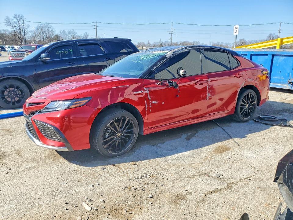 2021 Toyota Camry Hybrid xse