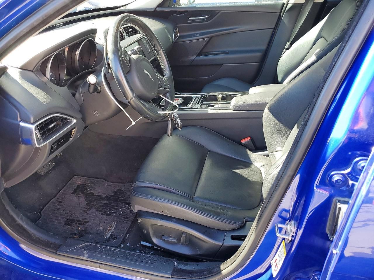 2017 Jaguar Xe Premium