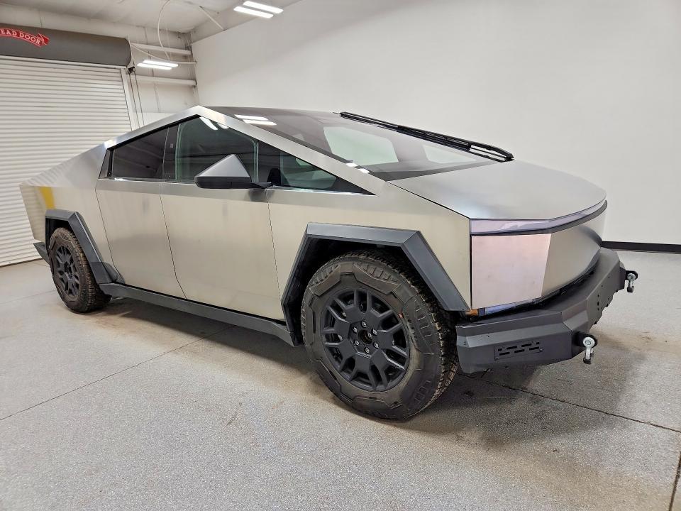 2024 Tesla Cybertruck