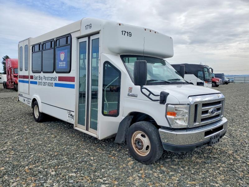 2017 Ford Econoline E450 Super Duty Cutaway van