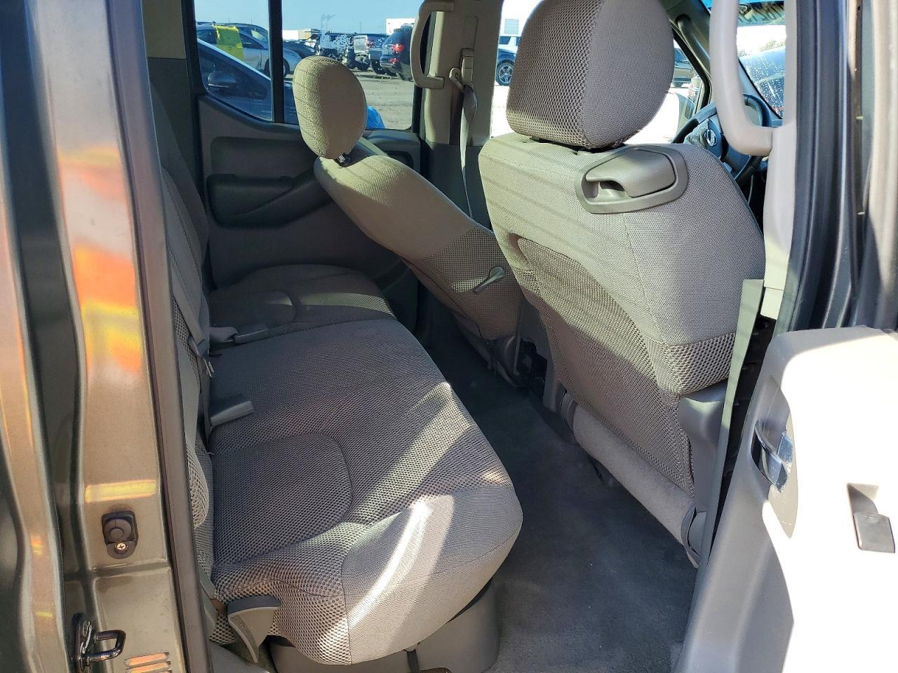 2006 Nissan Frontier SE