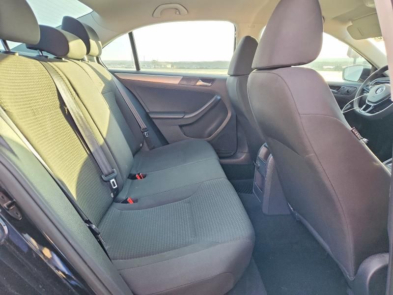 2016 Volkswagen Jetta se