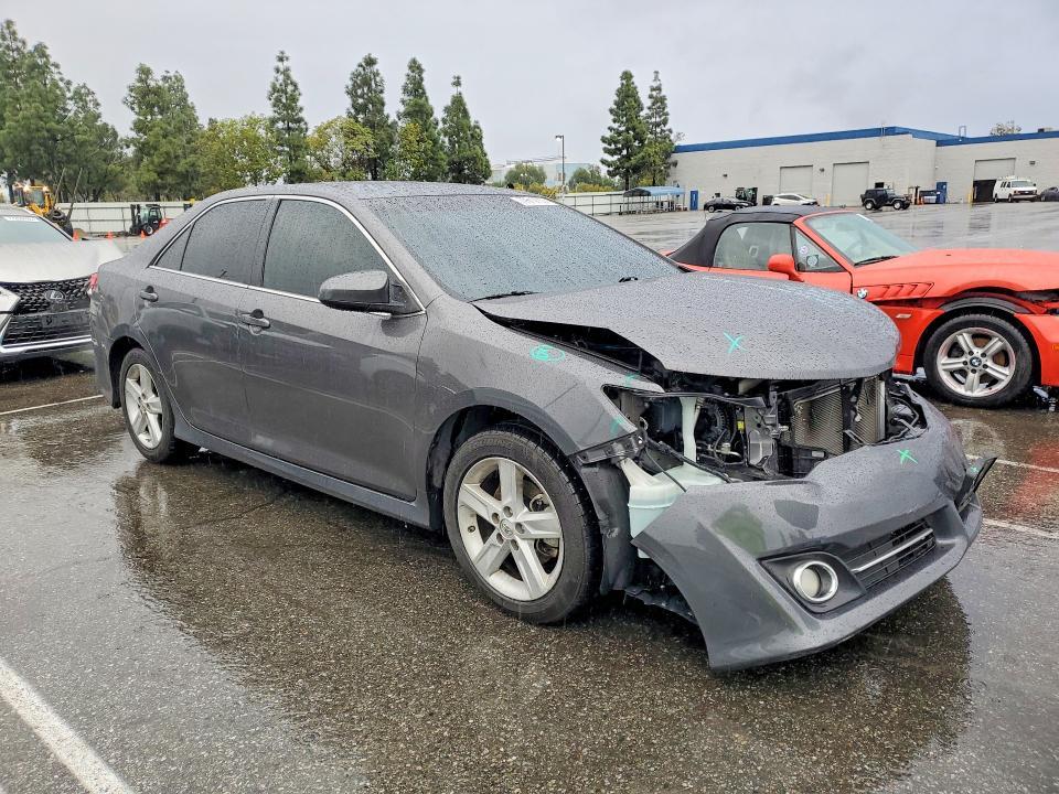2013 Toyota Camry l