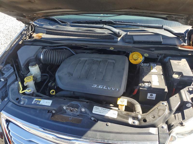 2016 Chrysler Town & Country Touring