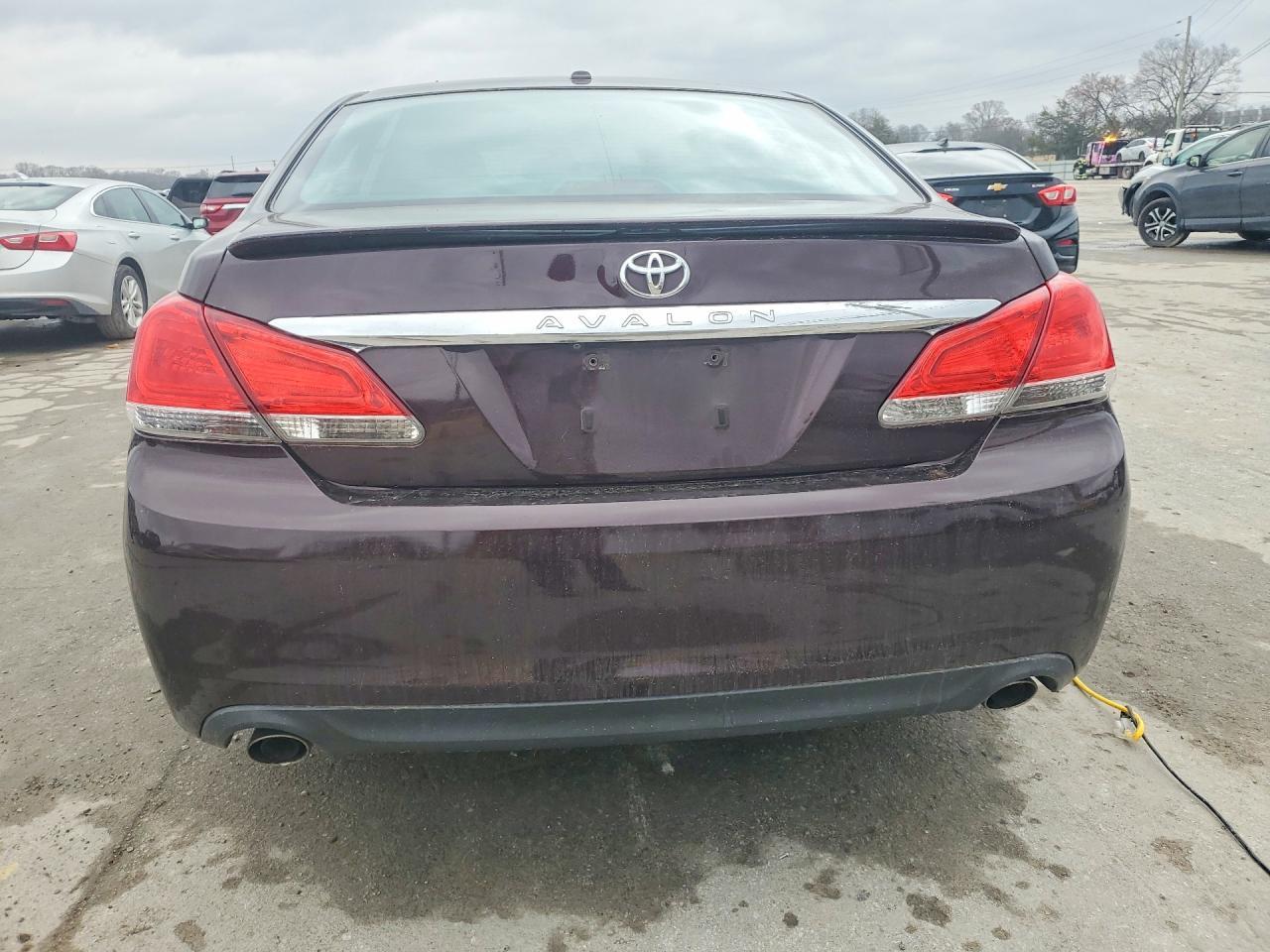 2012 Toyota Avalon Base