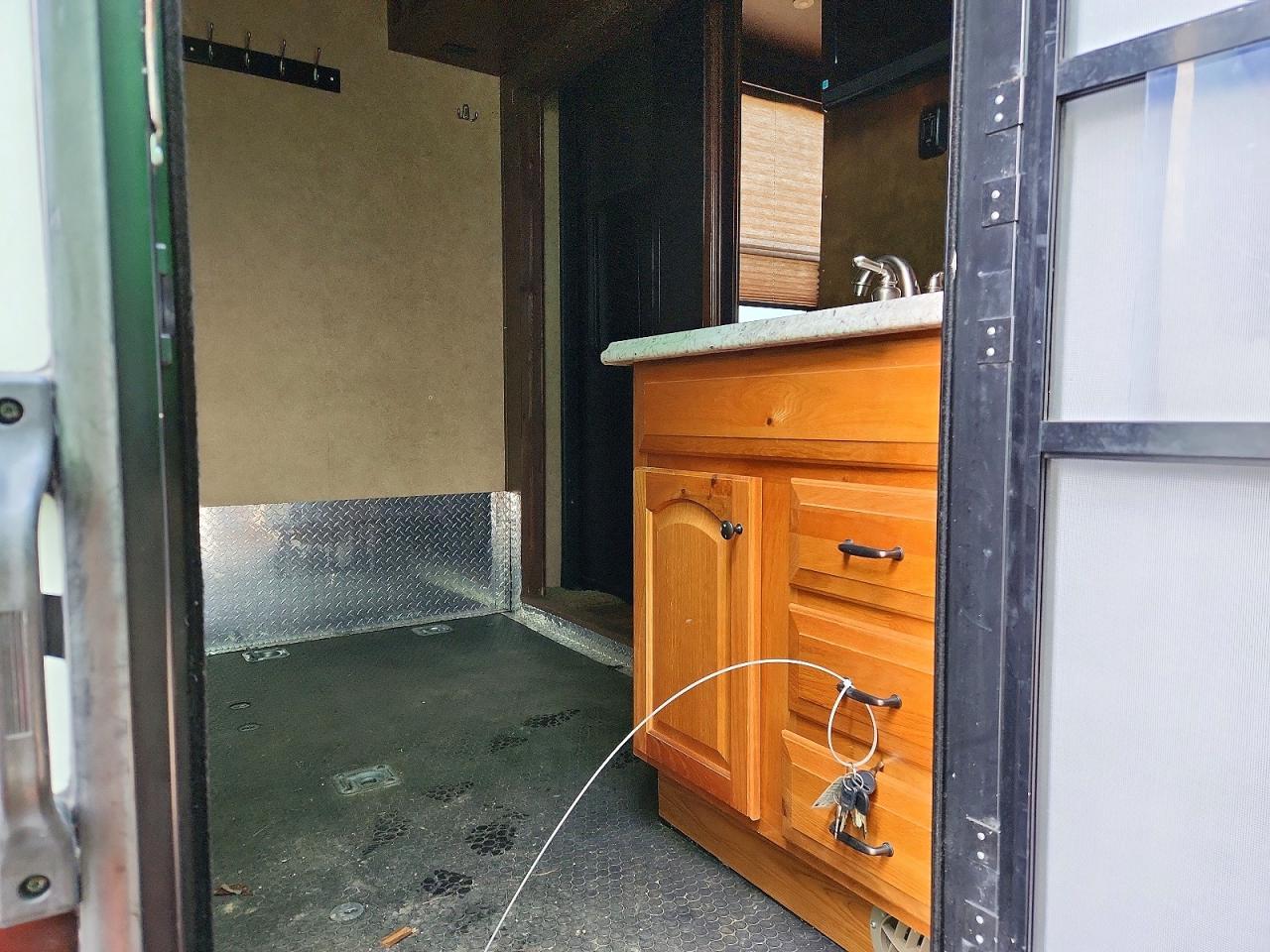 2014 Wildwood 2014 Foresriver Trailer-TOY Hauler Camper