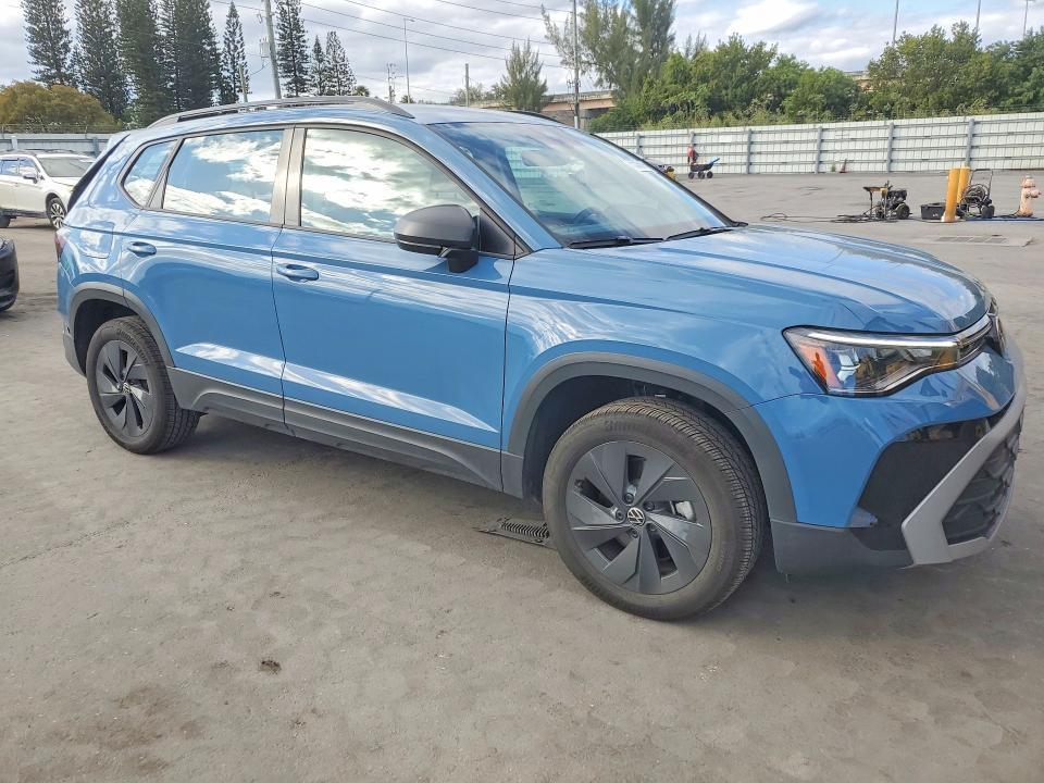 2025 Volkswagen Taos s