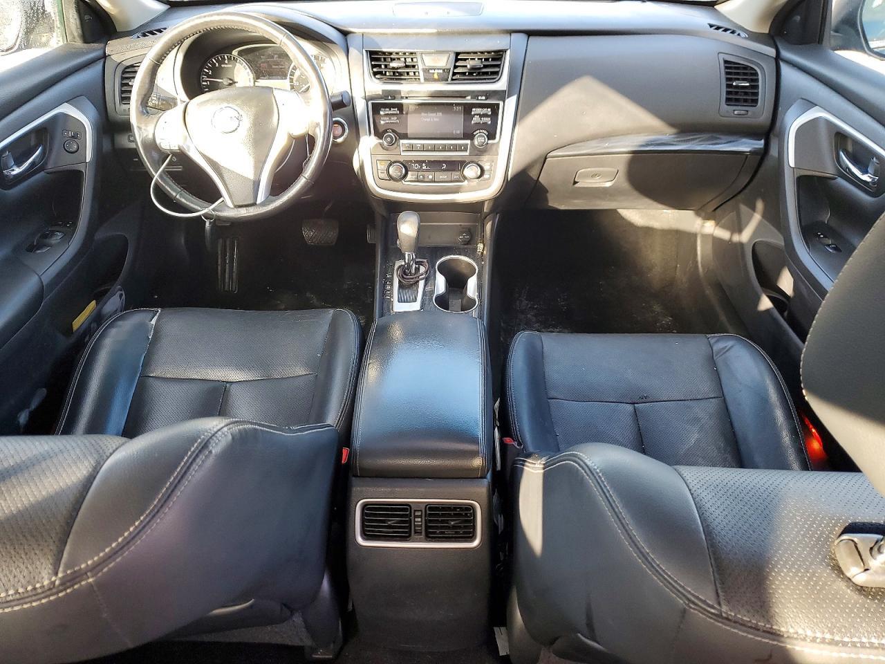 2017 Niss Altima