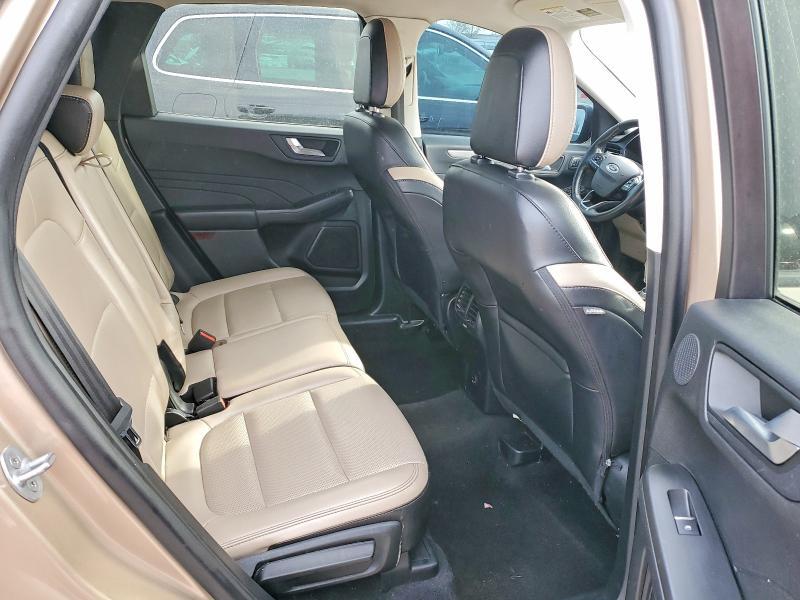 2021 Ford Escape sel