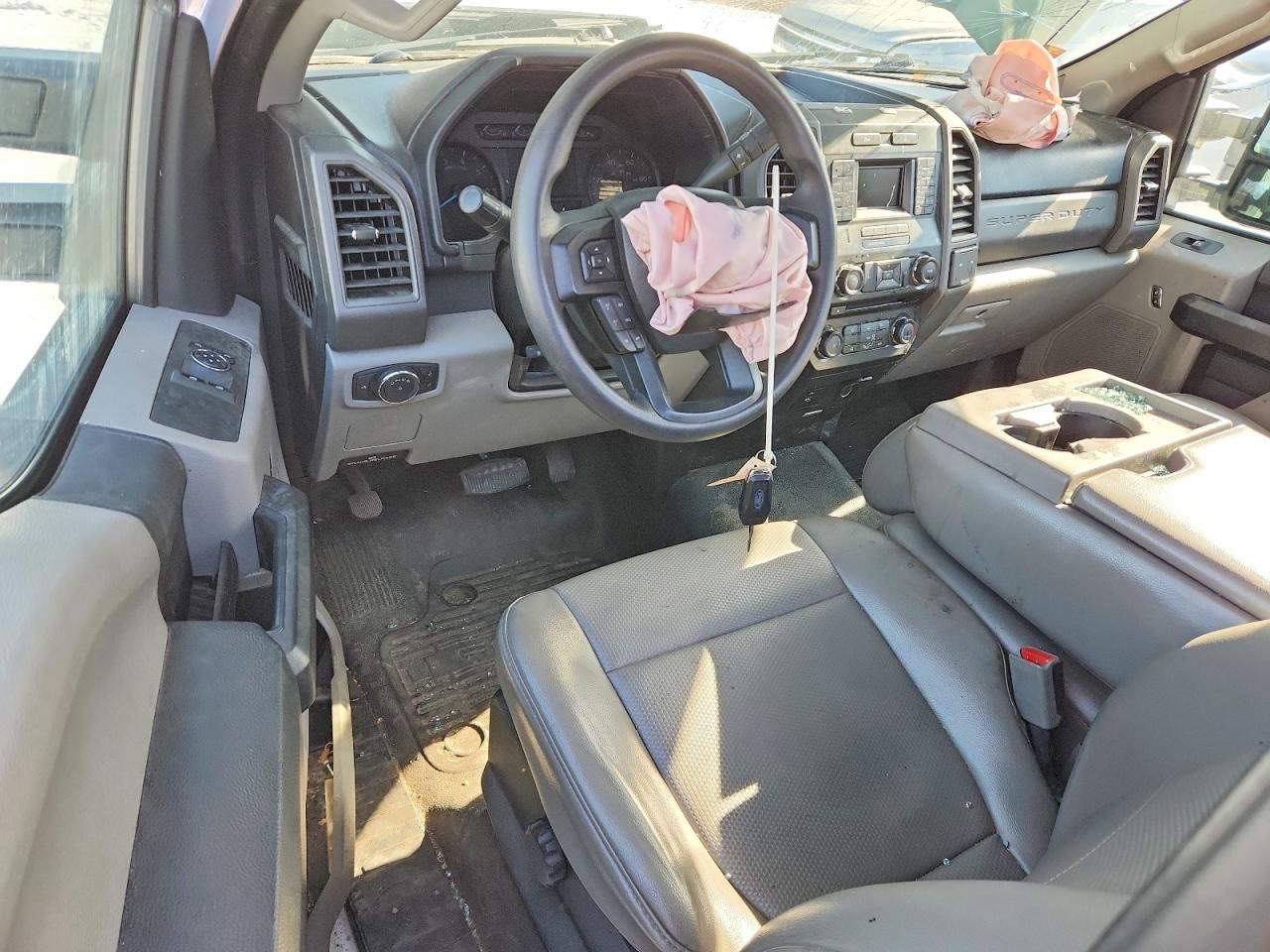 2017 Ford F250 Super Duty Truck Cab AND Chassis