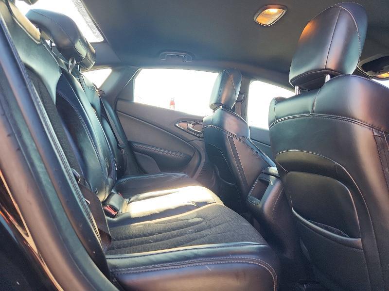 2016 Chrysler 200 s