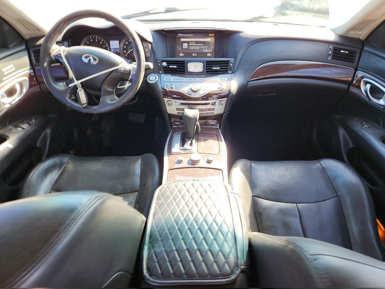 2011 Infiniti M37