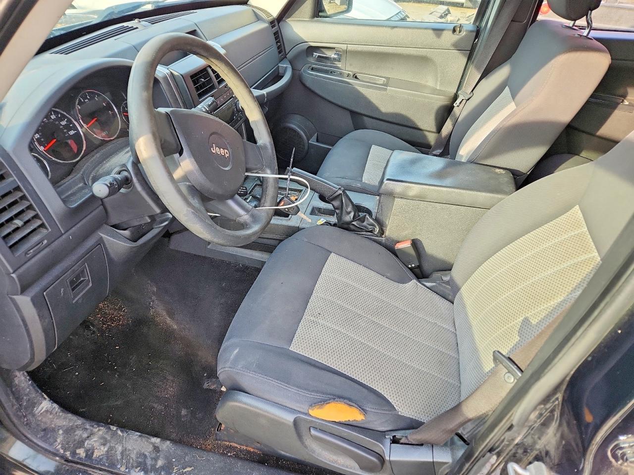2010 Jeep Liberty Sport