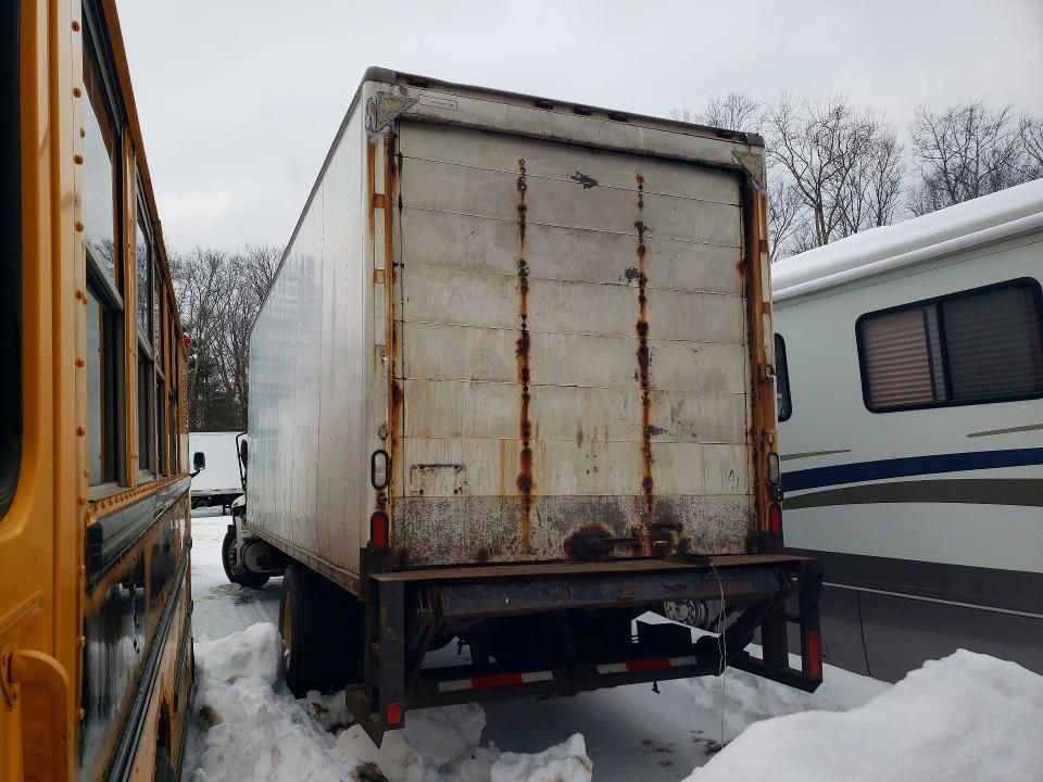 2006 International 4300 BOX Truck