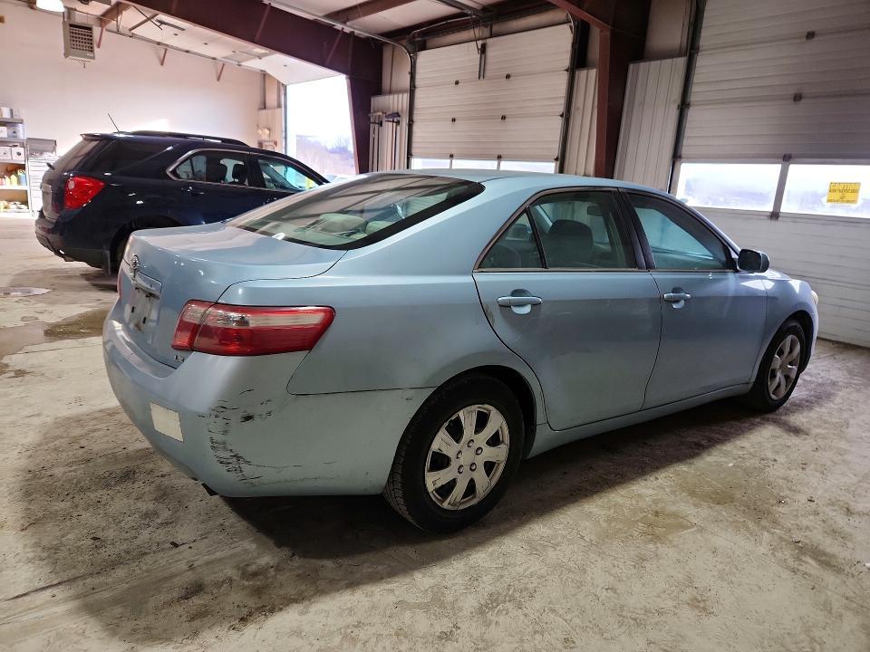 2009 Toyota Camry le