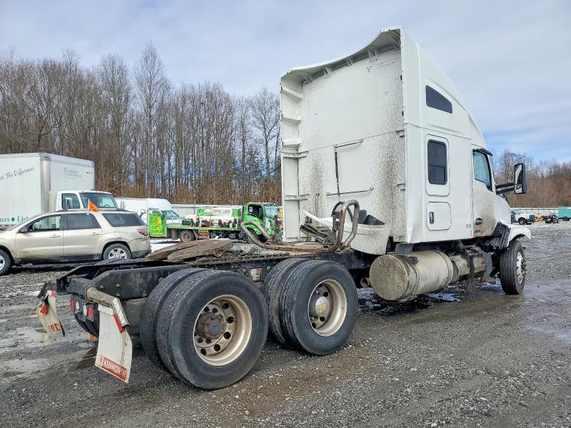 2023 Kenworth T680 Semi Truck
