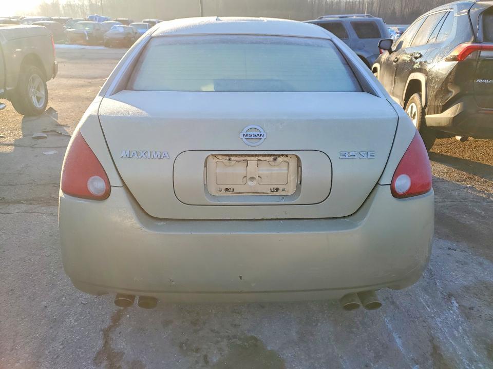 2004 Nissan Maxima