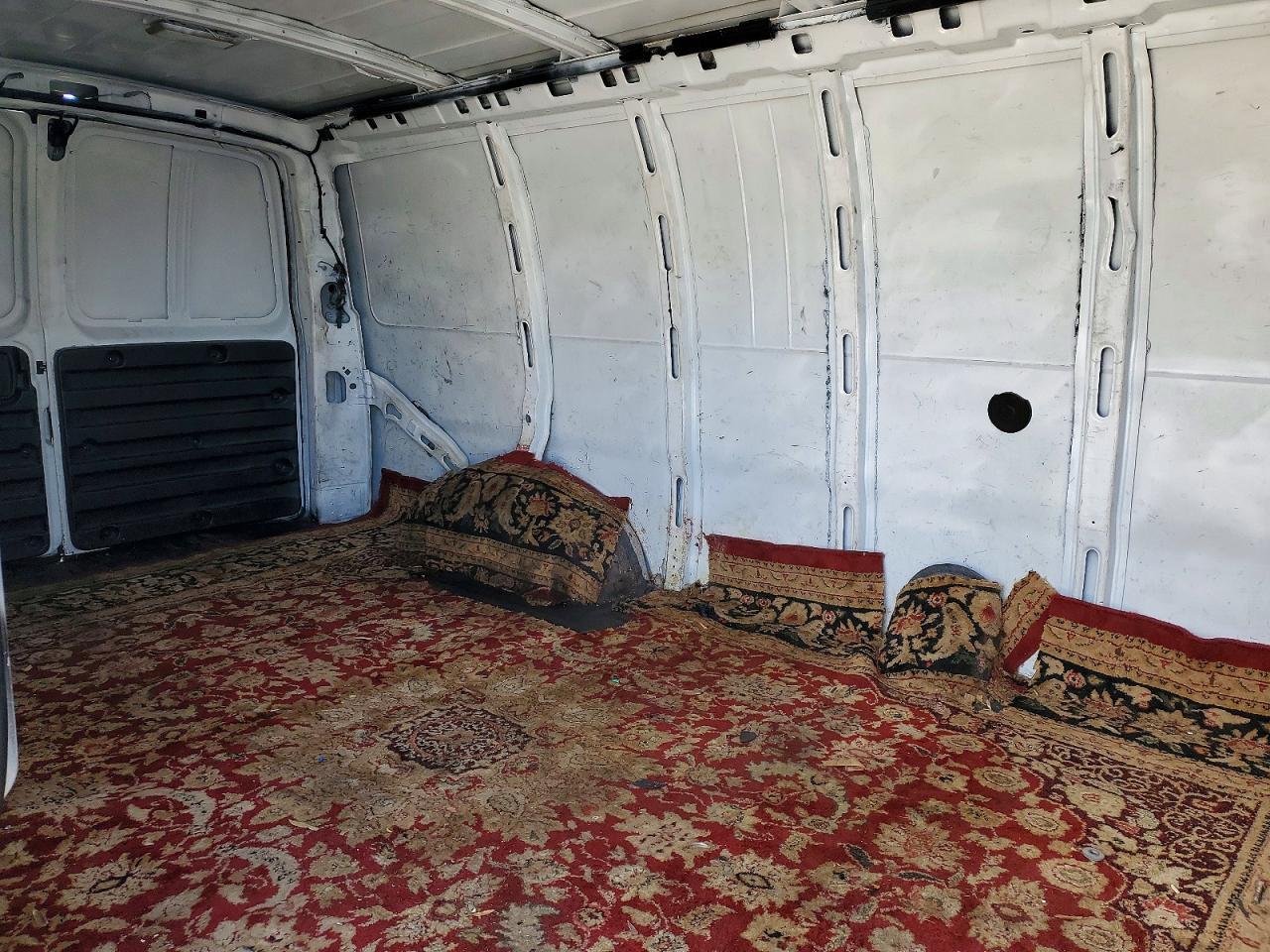 2008 GMC Savana 3500 Delivery Van