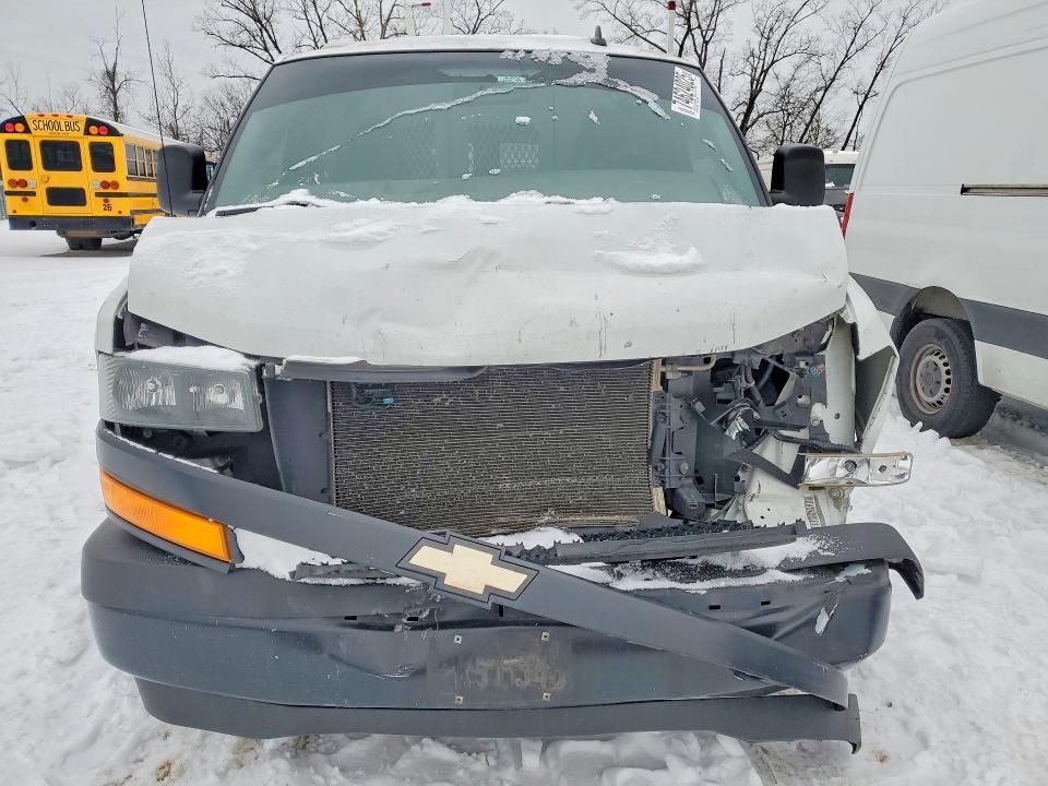 2018 Chevrolet Express G2500