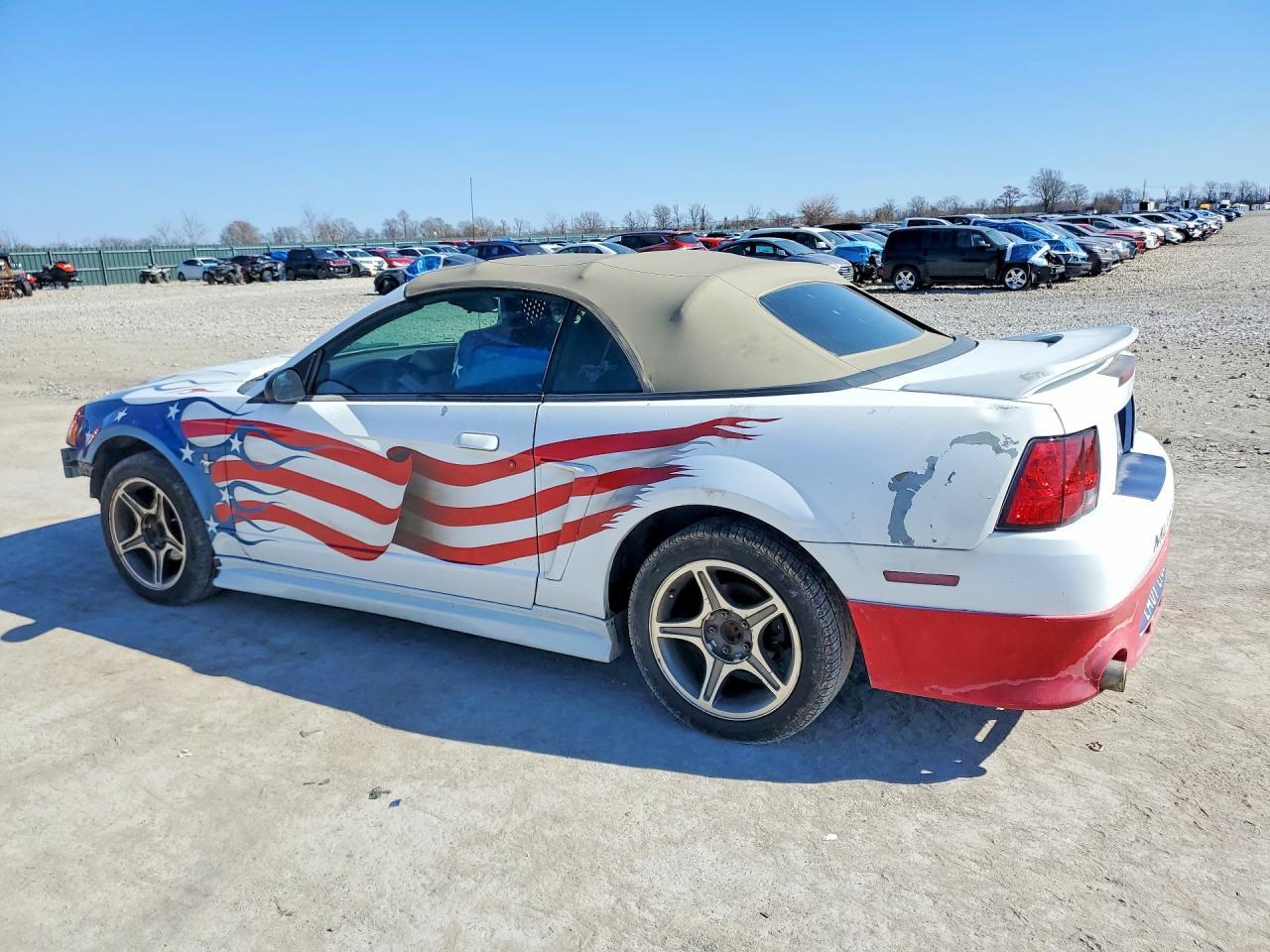 2000 Ford Mustang