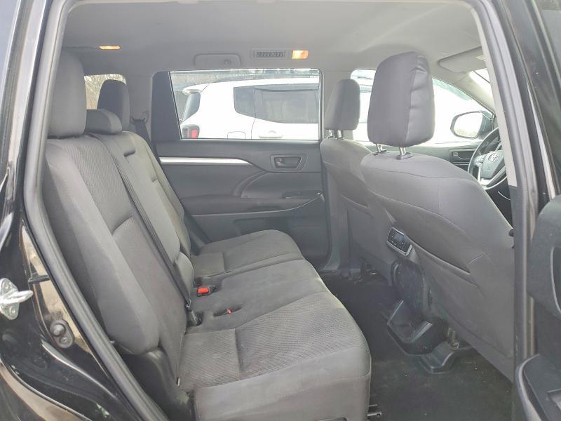 2019 Toyota Highlander le