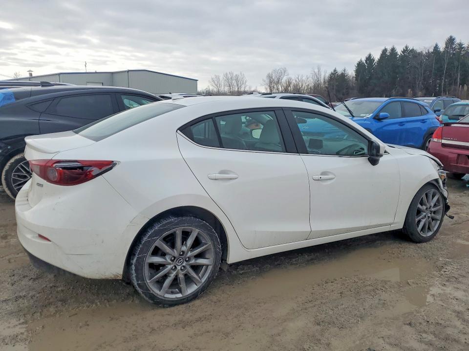 2018 Mazda 3 Grand Touring
