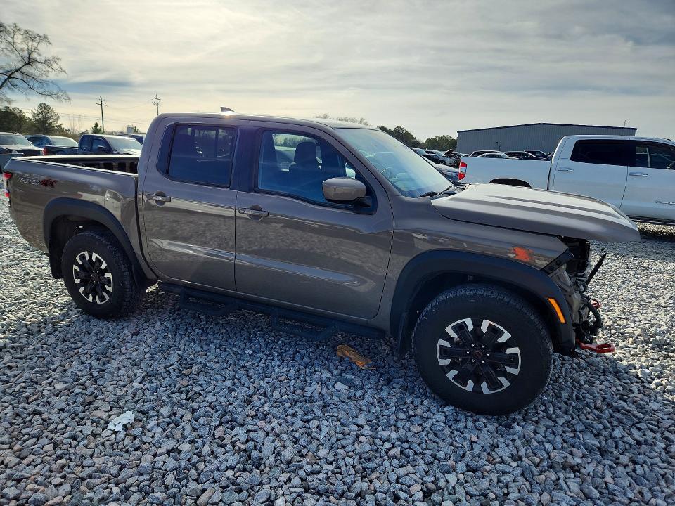 2023 Nissan Frontier s