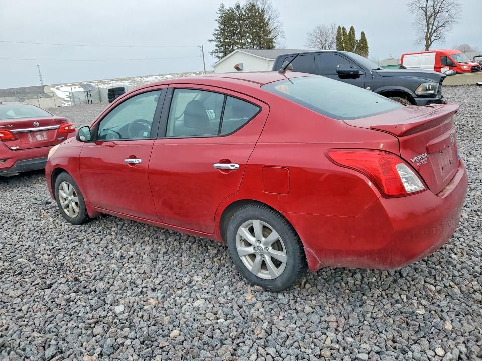 2013 Nissan Versa 1.6 s
