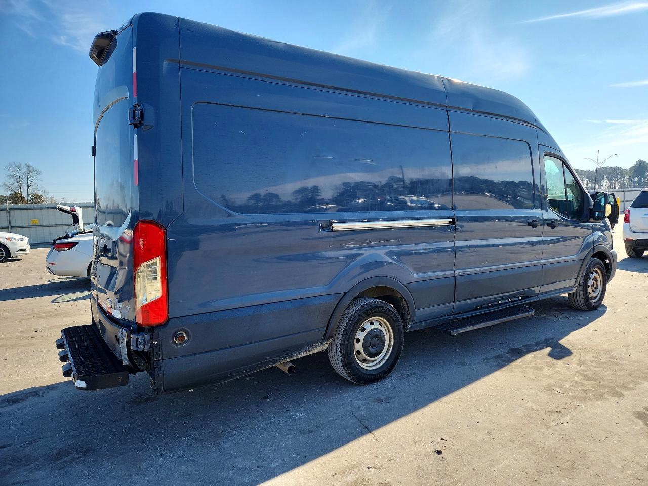 2020 Ford Transit T-250