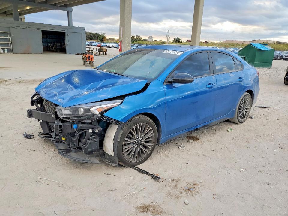 2024 KIA Forte gt Line