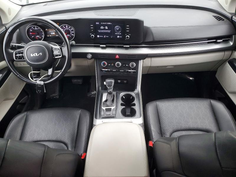2022 KIA Carnival lx