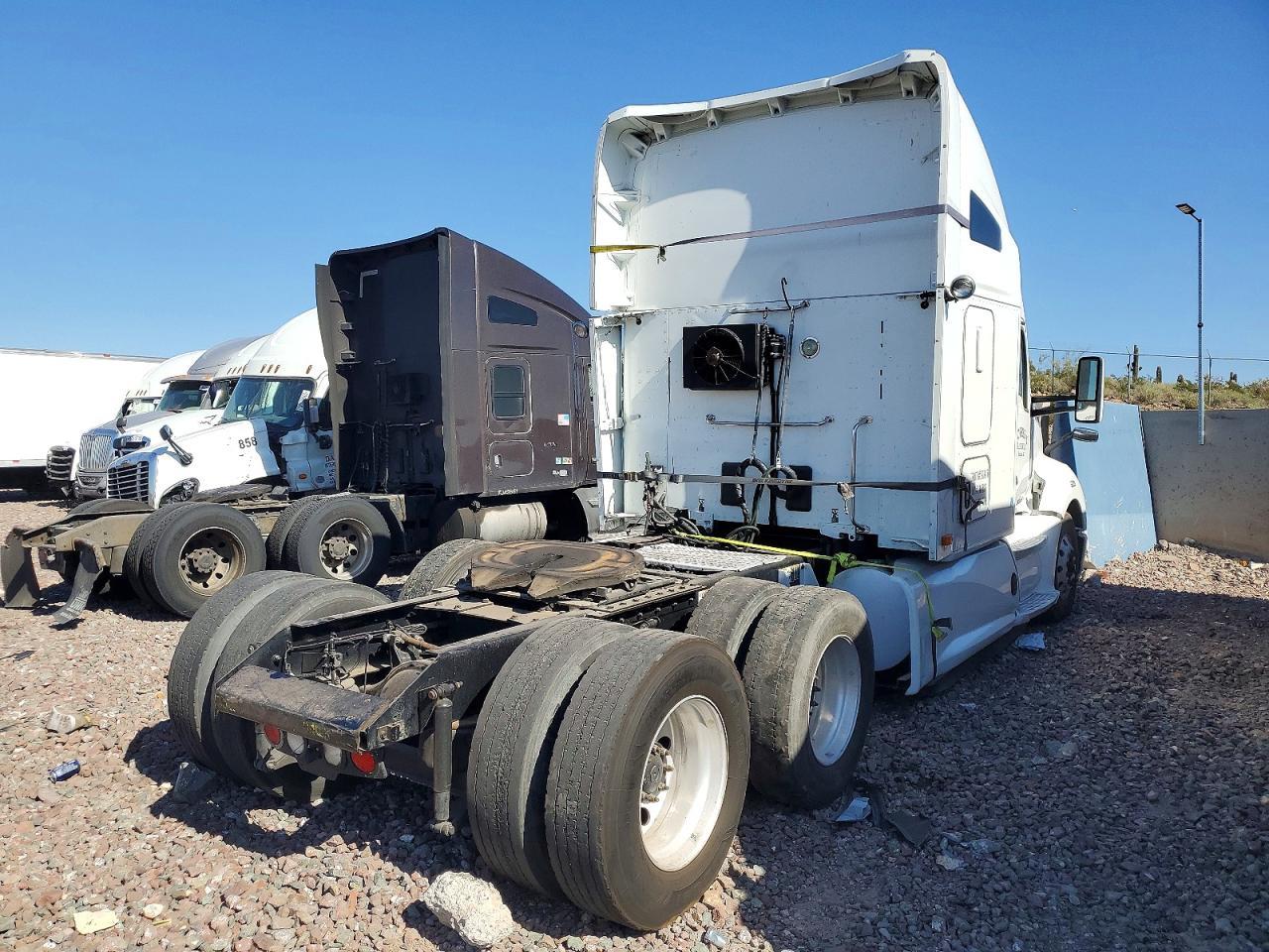 2017 Kenworth T680 Semi Truck
