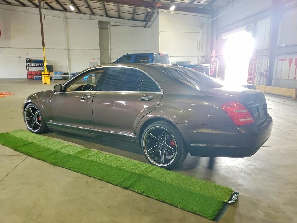 2010 Mercedes-Benz S 550