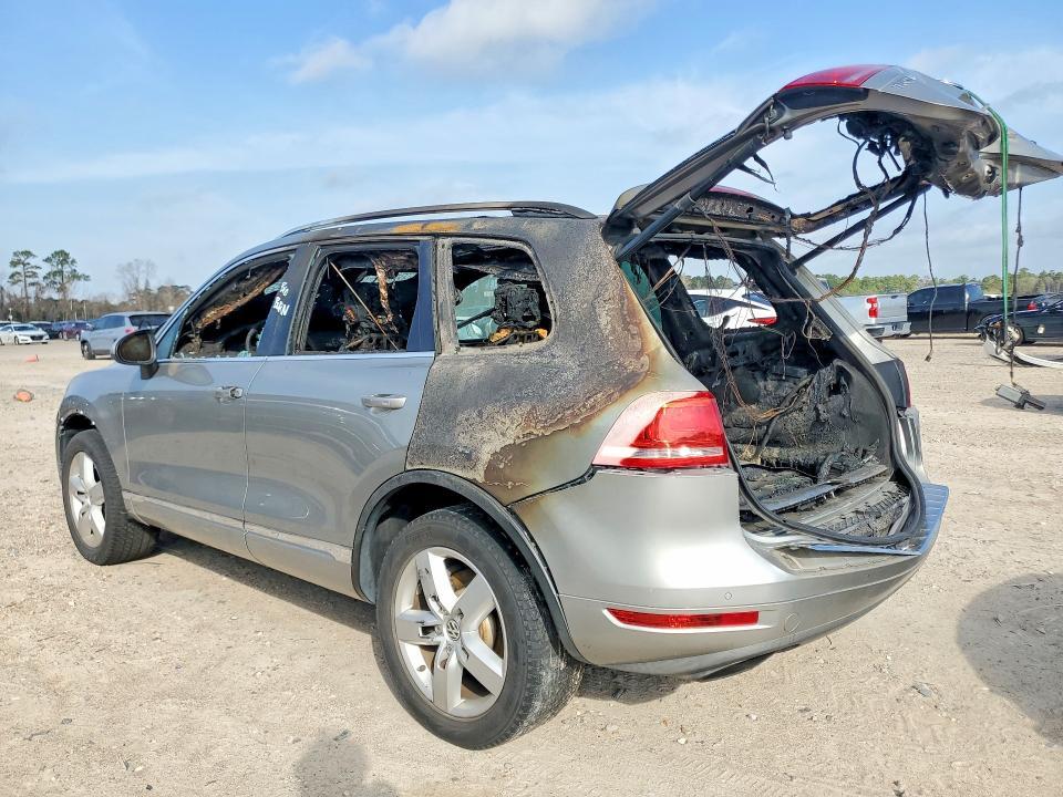 2011 Volkswagen Touareg Hybrid